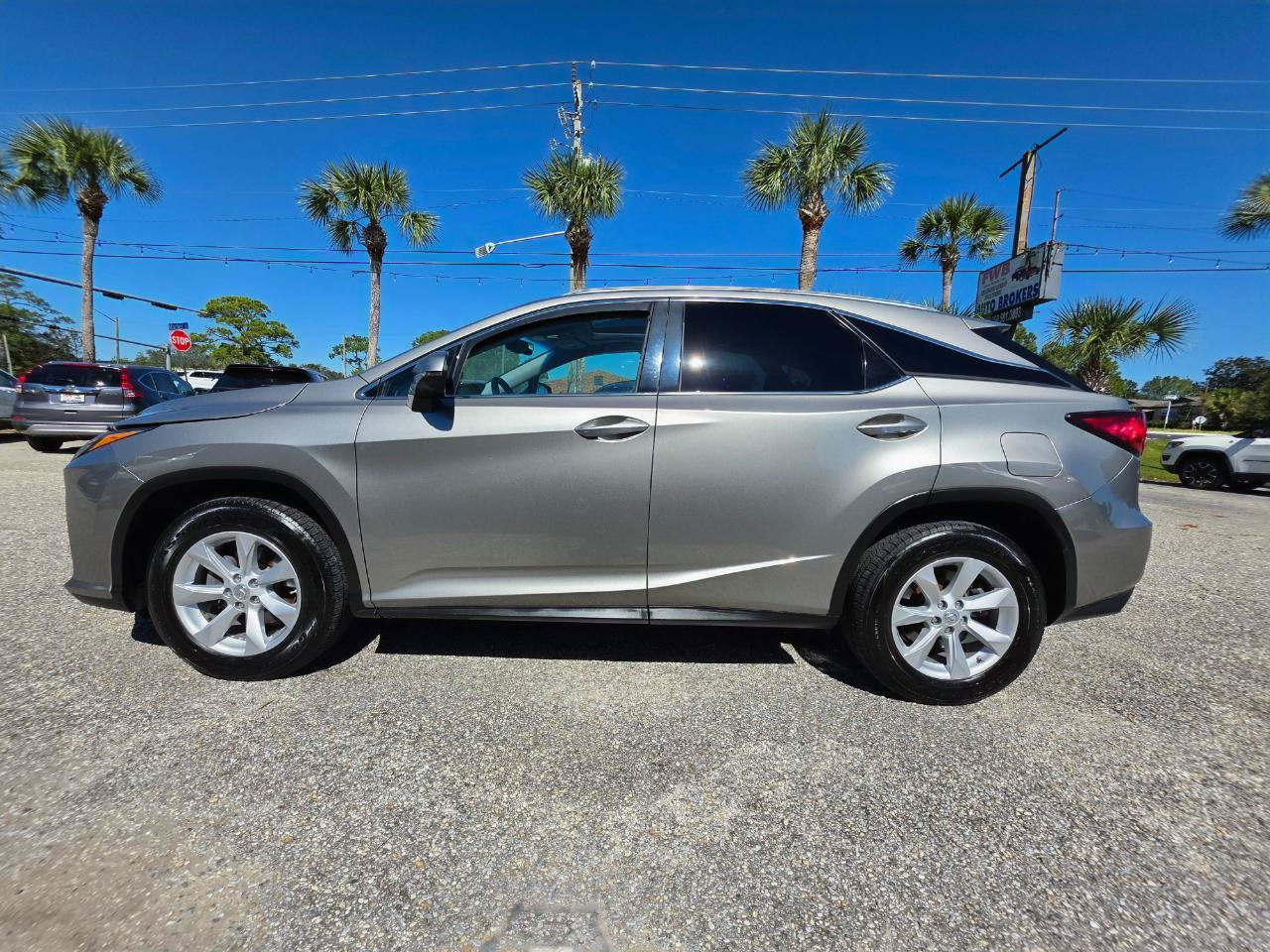 Used 2017 Lexus RX 350 AWD w/ Premium Package image 2