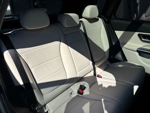 Certified 2023 Mercedes-Benz GLC 300 4MATIC image 45