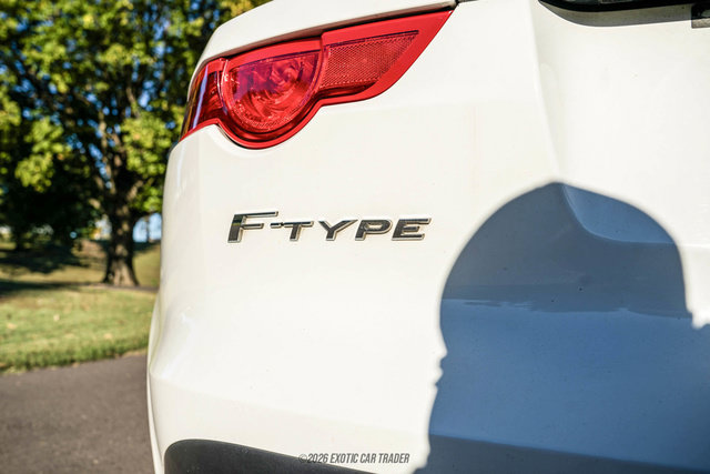 Used 2017 Jaguar F-TYPE Coupe RWD image 40