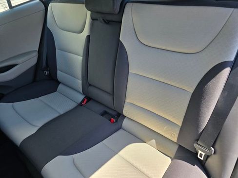 Used 2019 Hyundai Ioniq SEL FWD image 18
