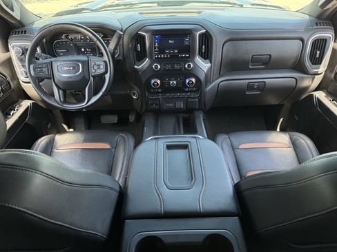 Used 2022 GMC Sierra 1500 AT4 w/ AT4 Preferred Package AWD/4WD image 11