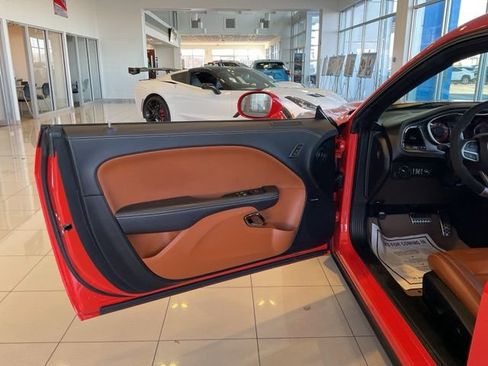 Used 2023 Dodge Challenger SRT Hellcat image 11