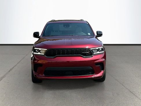 Used 2024 Dodge Durango GT RWD image 2