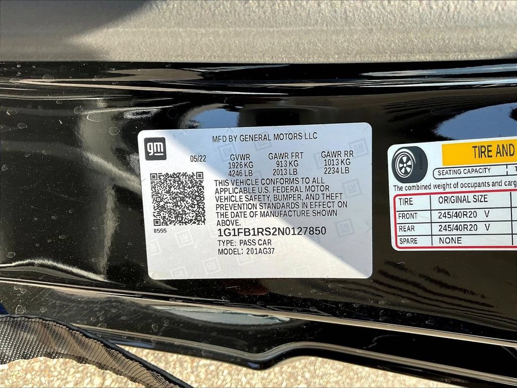 Used 2022 Chevrolet Camaro LT RWD image 19