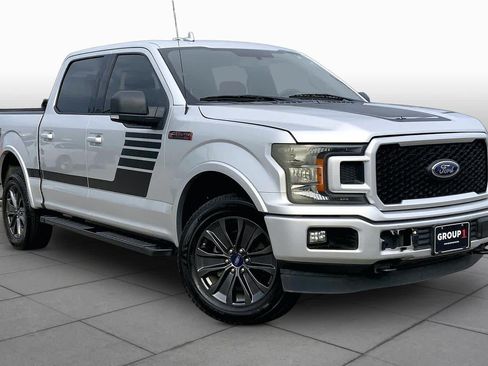 Used 2018 Ford F150 XLT w/ Equipment Group 302A Luxury AWD/4WD image 3