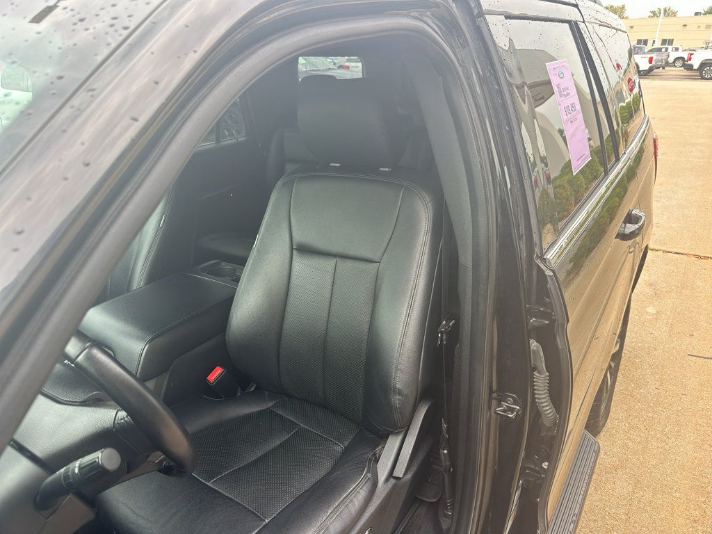 Used 2018 Ford Expedition XLT AWD/4WD image 22