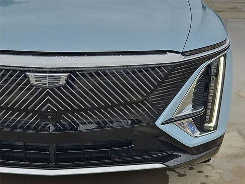 Certified 2024 Cadillac Lyriq Luxury RWD image 6