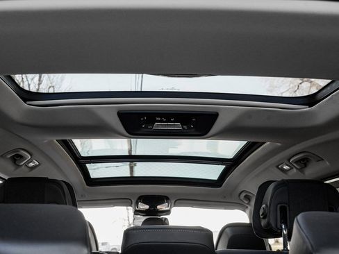 Used 2023 BMW X7 xDrive40i w/ Executive Package image 20