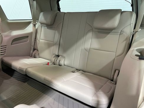 Used 2020 GMC Yukon Denali w/ Denali Premium Package image 32