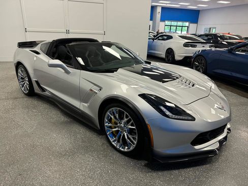 Used 2016 Chevrolet Corvette Z06 w/ 3LZ Preferred Equipment Group RWD image 4