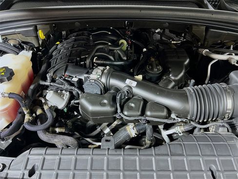 Used 2021 Jeep Grand Cherokee L Laredo image 28