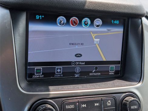 Used 2018 Chevrolet Suburban LT AWD/4WD image 30