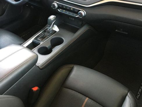 Used 2019 Nissan Altima 2.5 SR w/ SR Premium Package image 21