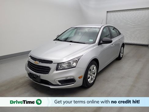 Used 2015 Chevrolet Cruze LS FWD image 1