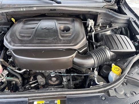 Used 2021 Jeep Grand Cherokee Laredo w/ Security & Convenience Group image 29