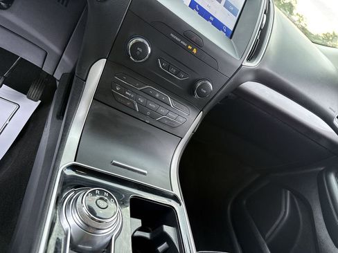 Used 2020 Ford Edge SEL w/ Convenience Package AWD/4WD image 22