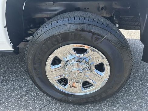 New 2025 RAM 2500 Tradesman image 18