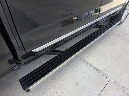 Used 2024 Chevrolet Silverado 1500 High Country w/ High Country Premium Package image 41