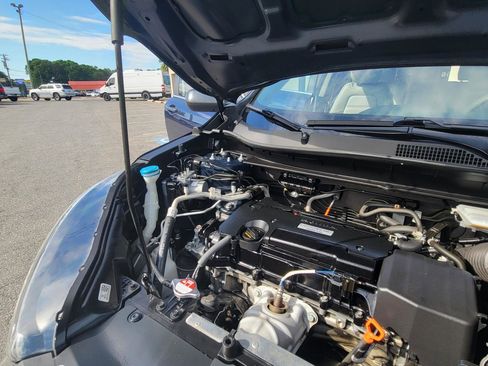 Used 2017 Honda CR-V LX image 58