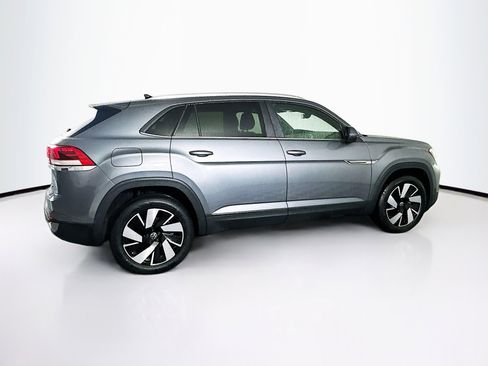 Used 2025 Volkswagen Atlas Cross Sport SE image 10