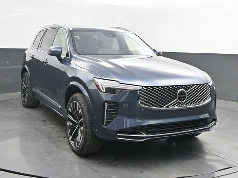 New 2026 Volvo XC90 B6 Plus w/ Protection Package Premier AWD/4WD image 9