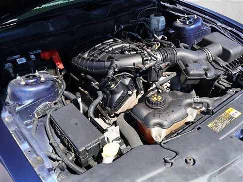 Used 2011 Ford Mustang Premium w/ 203A Rapid Spec Order Code RWD image 23