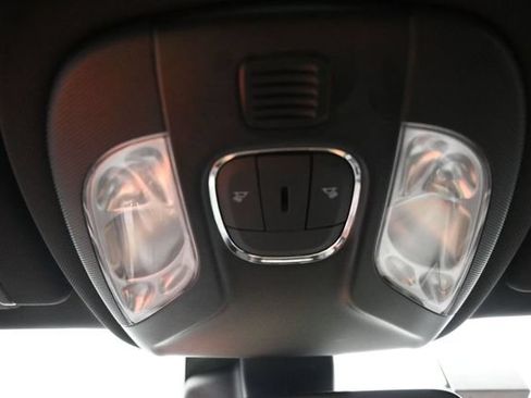 Used 2025 Jeep Compass Limited AWD/4WD image 30