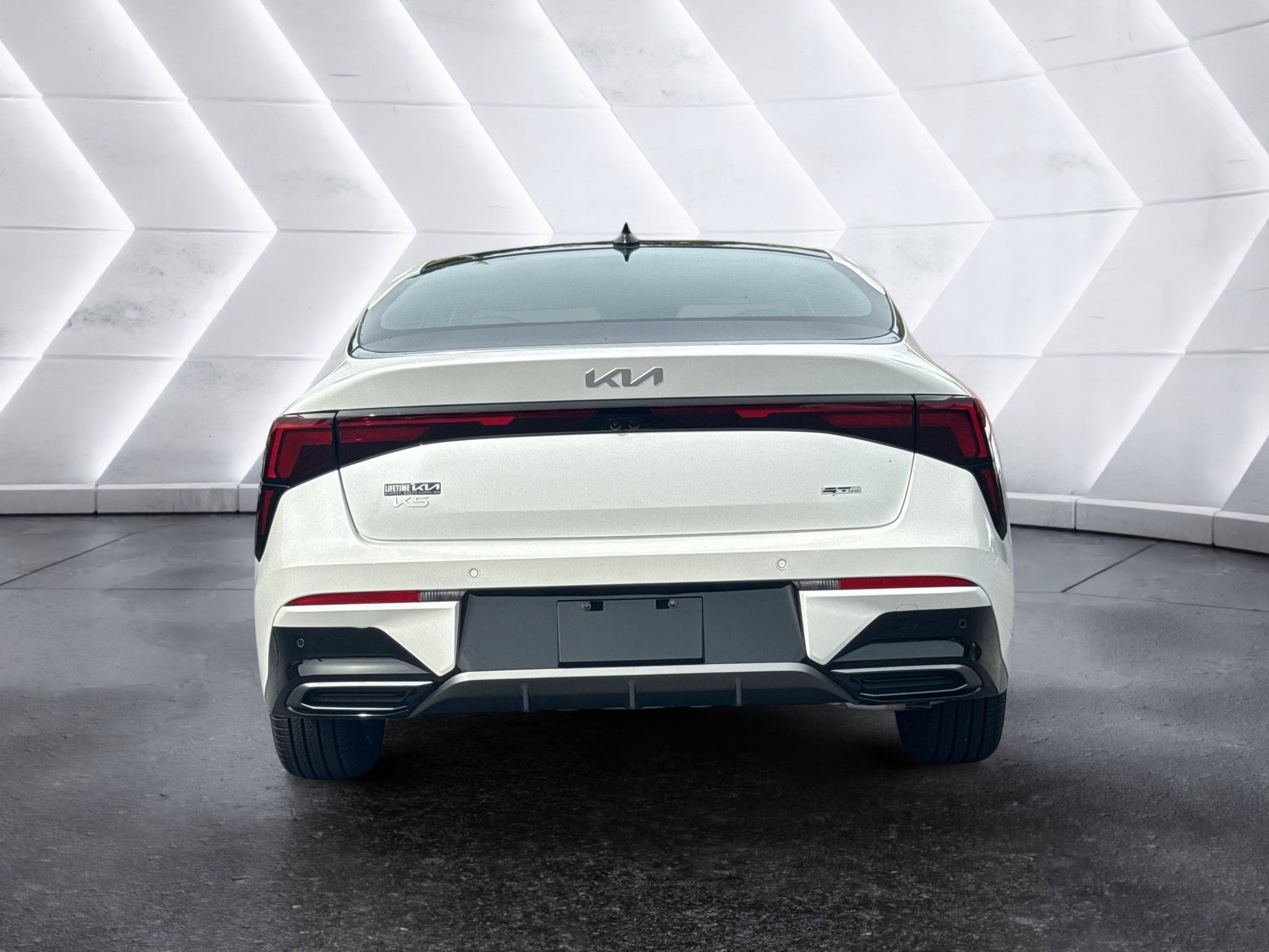 New 2027 Kia K5 GT-Line w/ GT-Line Premium Package FWD image 6