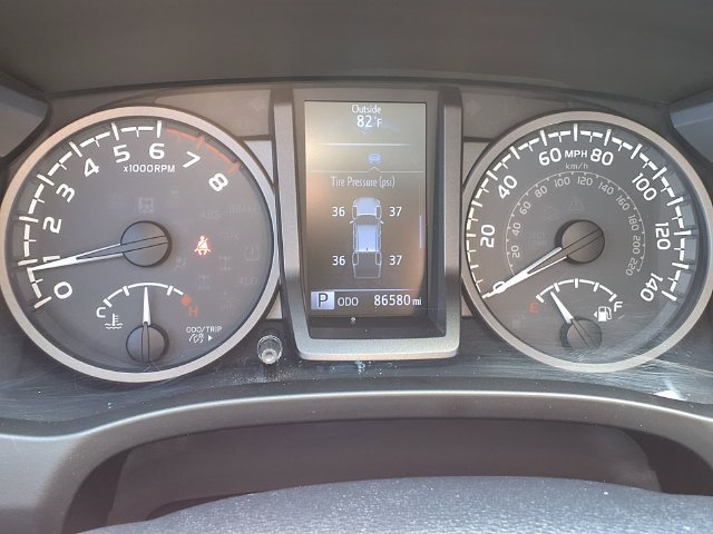 Used 2019 Toyota Tacoma TRD Off-Road AWD/4WD image 15