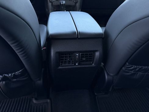 Used 2018 Lexus GX 460 w/ Navigation Package image 26