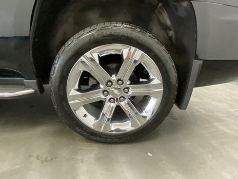 Used 2018 Chevrolet Tahoe Premier AWD/4WD image 18