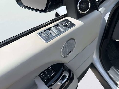 Used 2016 Land Rover Range Rover HSE AWD/4WD image 11