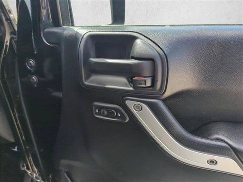Used 2013 Jeep Wrangler Sahara w/ Connectivity Group AWD/4WD image 27
