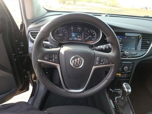 Used 2022 Buick Encore Preferred w/ Safety Package image 25