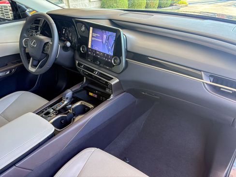 Used 2024 Lexus RX 350 AWD w/ Technology Package image 23