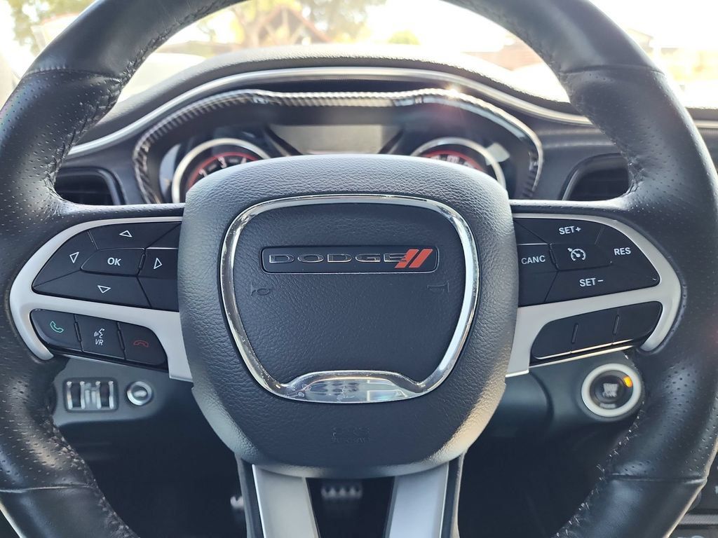 Used 2015 Dodge Challenger R/T Scat Pack w/ Leather Interior Group RWD image 14