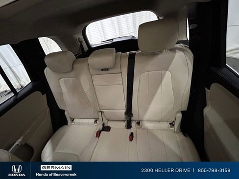 Used 2022 Mercedes-Benz GLB 250 4MATIC image 28