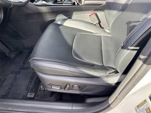 Used 2023 Kia Sportage EX image 15