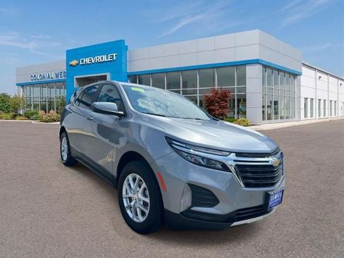 Used 2023 Chevrolet Equinox LT w/ Driver Convenience Package AWD/4WD image 4