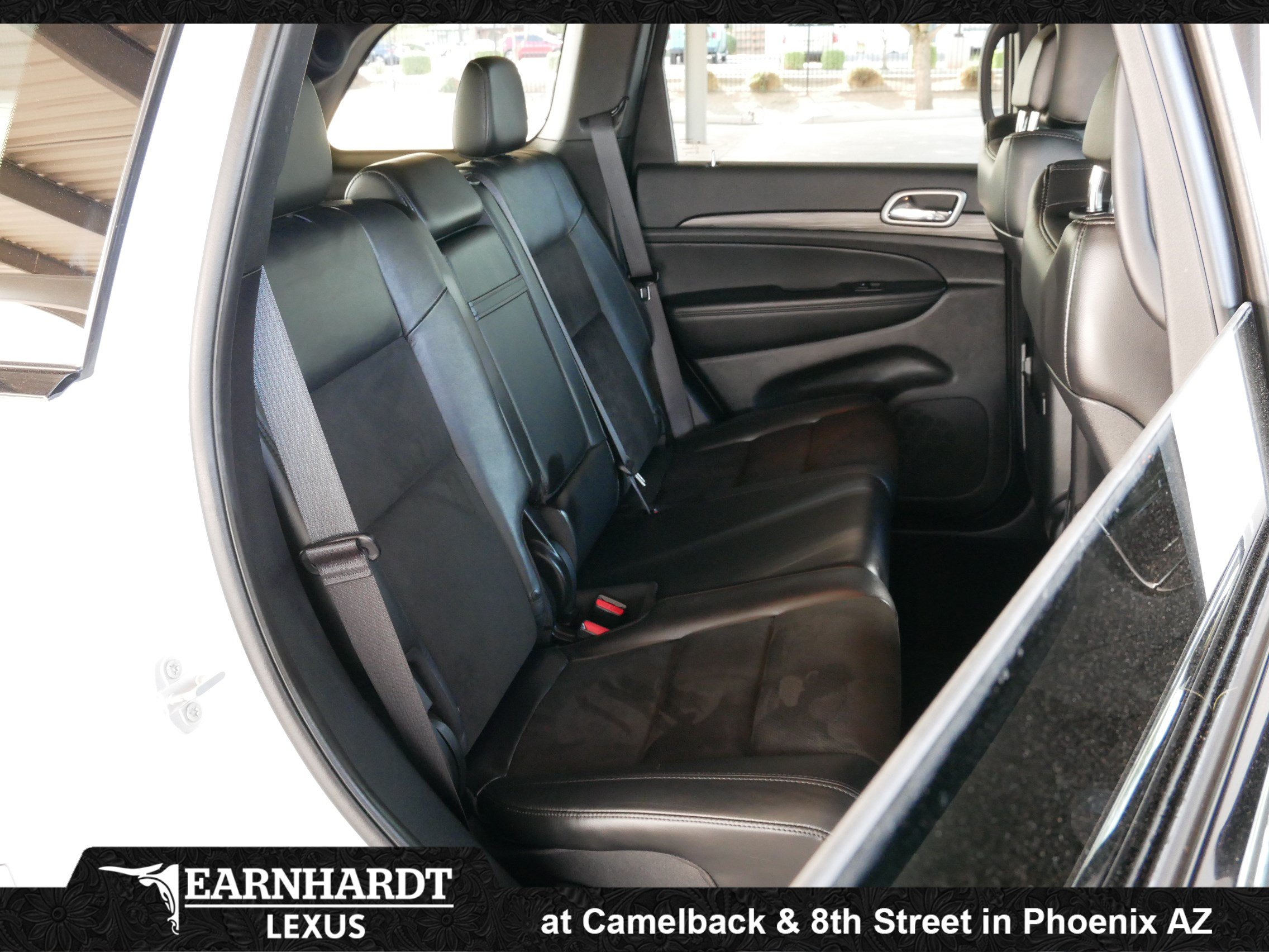 Used 2020 Jeep Grand Cherokee Altitude AWD/4WD image 14