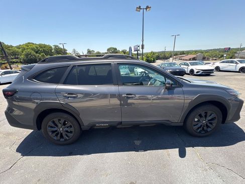 Used 2023 Subaru Outback Onyx Edition XT AWD/4WD image 5