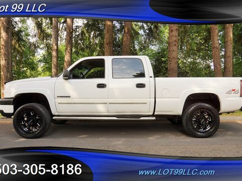 Used 2006 Chevrolet Silverado 2500 LT AWD/4WD image 1