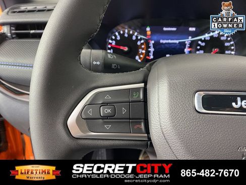 Used 2026 Jeep Compass Latitude AWD/4WD image 15