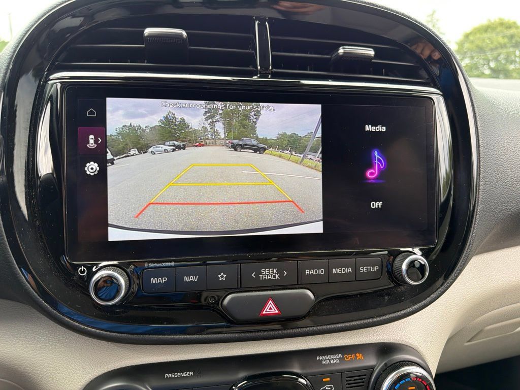 Certified 2023 Kia Soul EX FWD image 11