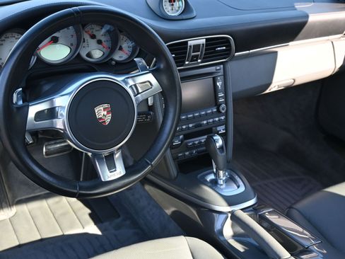 Used 2011 Porsche 911 Turbo S image 24