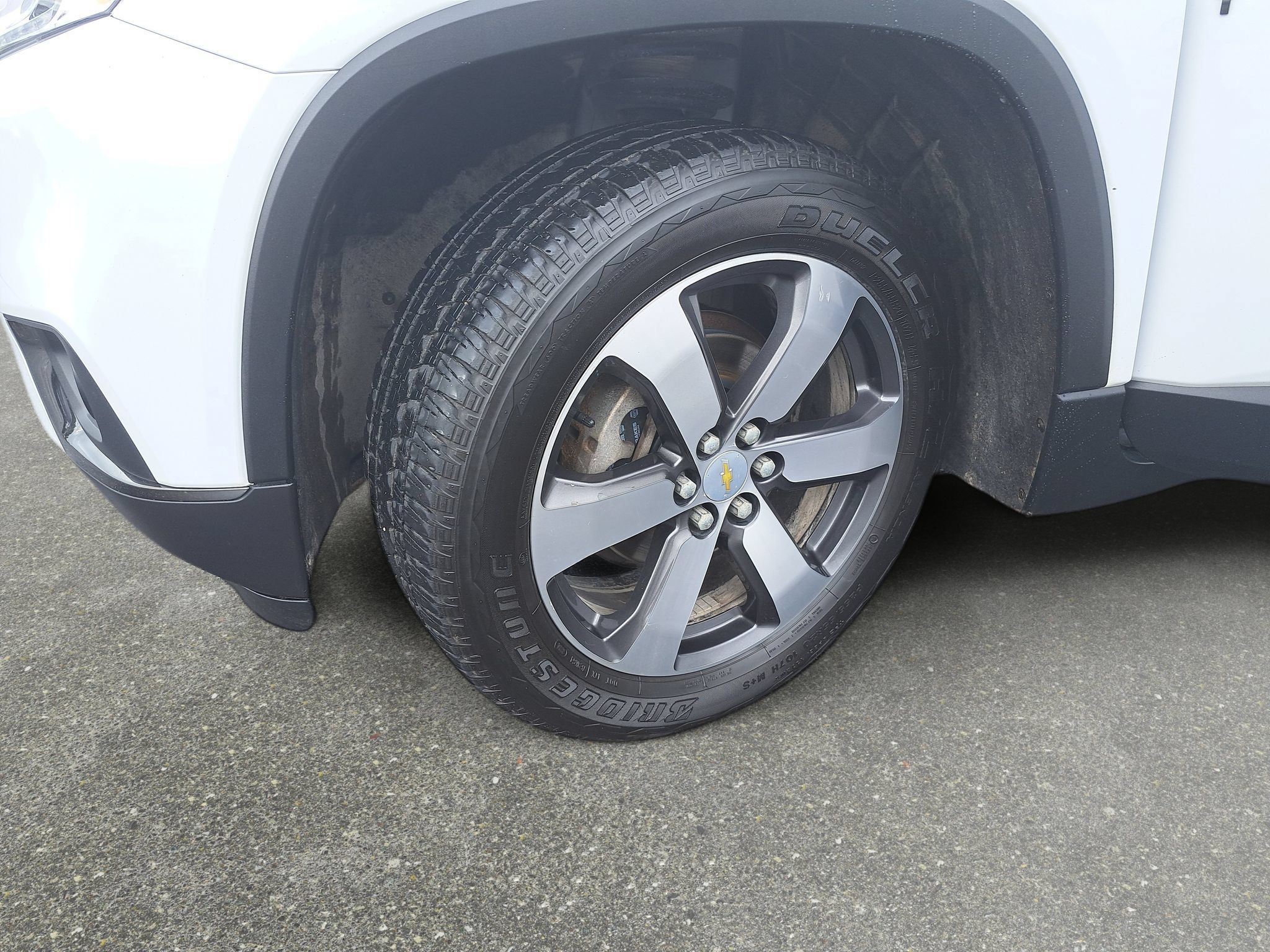 Used 2020 Chevrolet Traverse LT w/ LT Premium Package AWD/4WD image 32