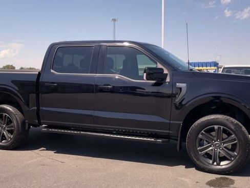 Used 2021 Ford F150 Lariat w/ Equipment Group 502A High AWD/4WD image 3