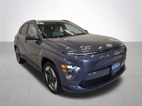 Certified 2024 Hyundai Kona SEL FWD image 5