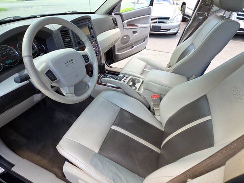 Used 2007 Jeep Grand Cherokee Limited AWD/4WD image 25