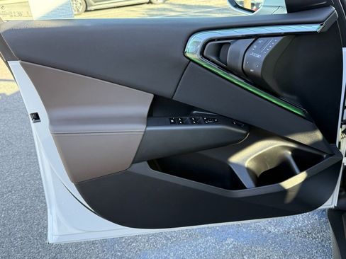 Used 2025 BMW X3 xDrive30i w/ Premium Package image 18